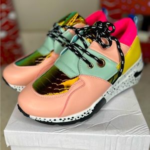 Women’s Lucky Step Hologram Green/ Multi Cozy Chunky Shoe ( Women’s 7)